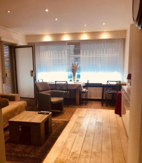Gelijkvloers 2 slaapkamer appartement centrum Knokke